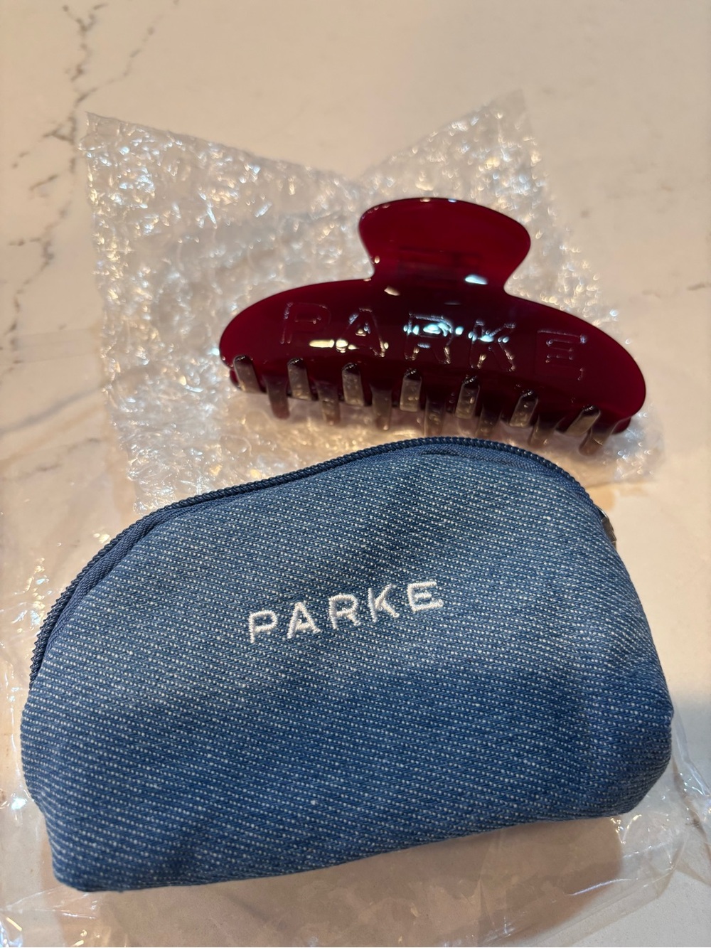 PARKE Maroon Hair Claw Clip in Denim Case - NWT in Sold Out Color. Rare.